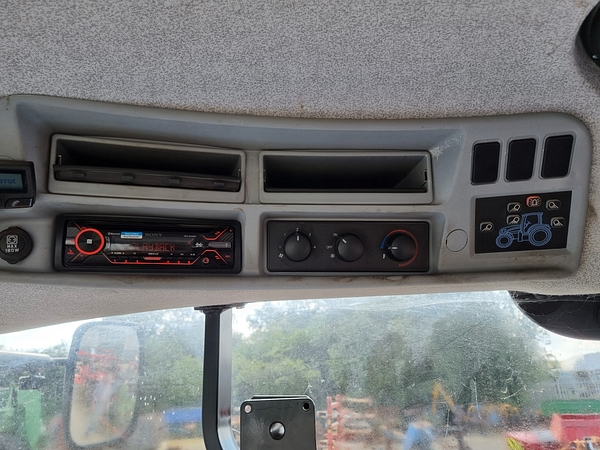 Chris Atkin & Son Ltd - New Holland T6.155